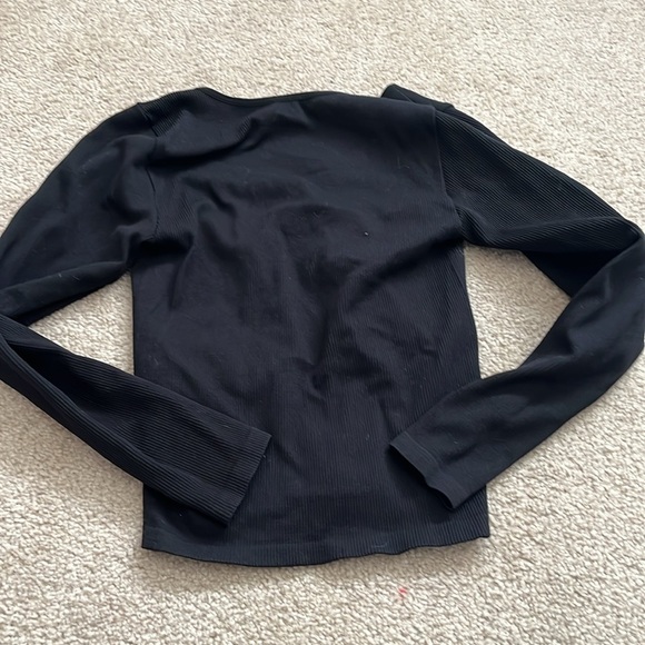 “Eye Candy- Long Sleeve Ribbed Top size small/medium” - Picture 5 of 5